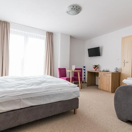 Magnolia Pokoje I Apartamenty Dębki Exteriör bild